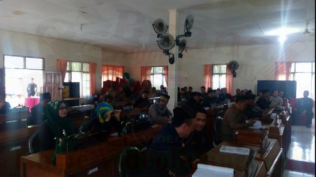 Rapat Paripurna DPRD Pesisir Barat