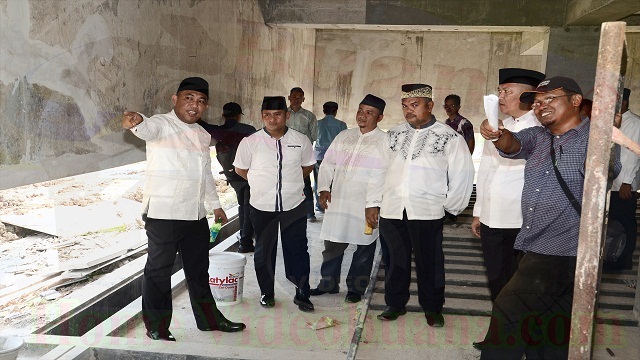 Bupati Tinjauan Pembangunan Masjid Agung Islamic Center