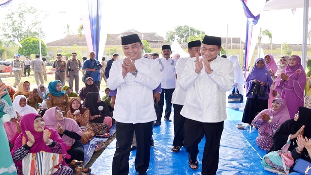Bupati Hadiri Tabligh Akbar HUT Lampura Ke 70