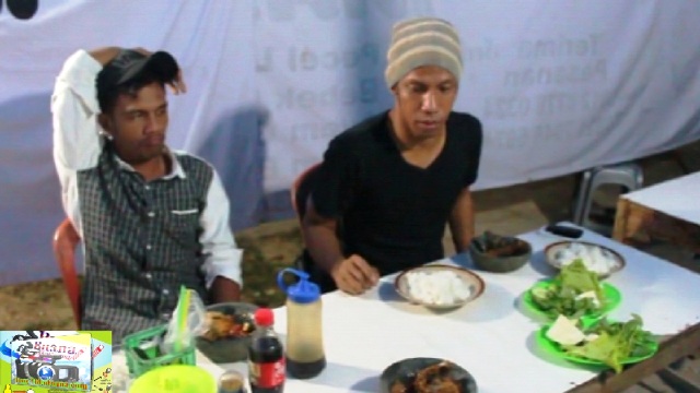 Usaha Pecel Lele Yudi Bersaing Dengan Bebek Ungkap Yang Gurih
