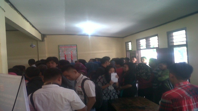 Pembuatan KTP dan KK Lambar Melonjak