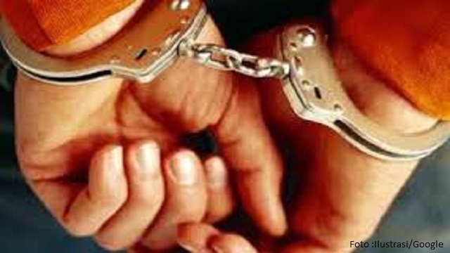 Hendak Menunggu Mobil Purwanto diRingkus Polisi