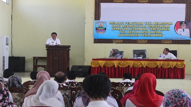 Pemerintah Pesibar Gelar Pelatihan Kearsipan