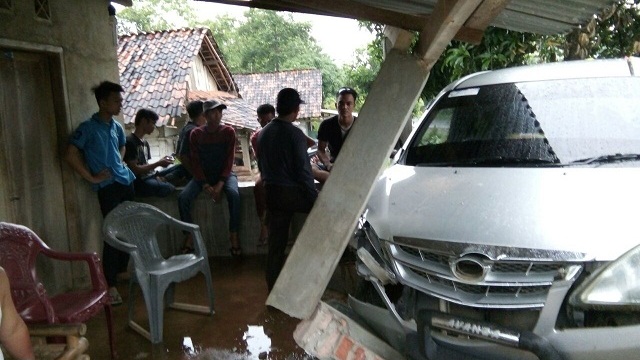 Mantan KPD Pendidikan Hantam Rumah, Satu Lansia Meninggal Dunia