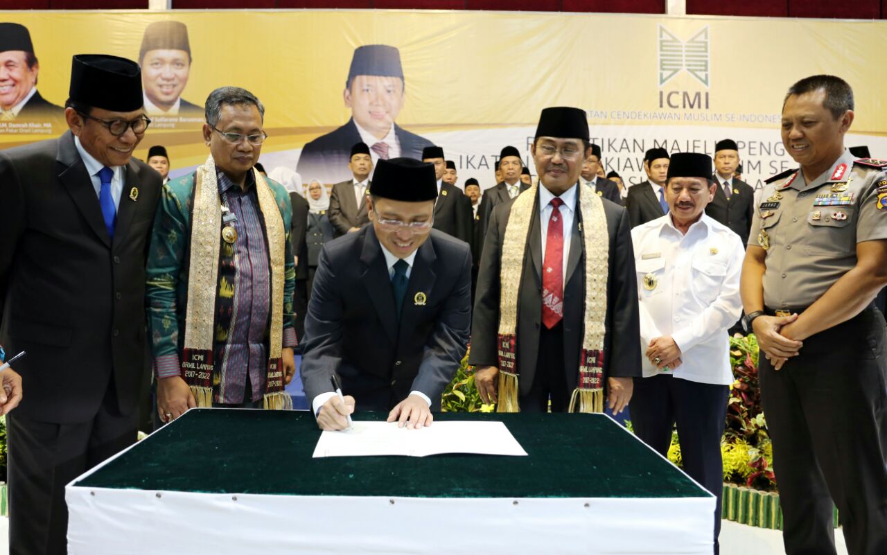 Prof. Dr. Jimly Asshiddiqie, S.H. Lantik ICMI Se-Indonesia Orwil Lampung