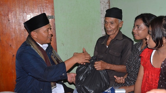 Ronda, Pemkab Santuni lansia dan janda di kampung-kampung
