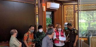 Jadi Tersangka Kasus Korupsi, Mantan Gubernur Sumsel Alex Noerdin Ditahan