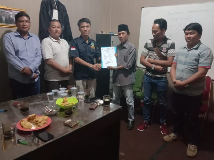 fd6363b9-0c46-418e-8732-5a6e56e95446