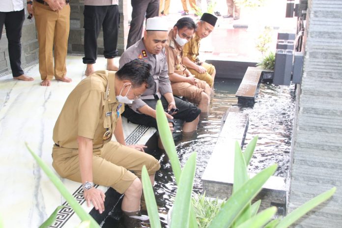 1ac95bf1-99c9-4a6a-9b3d-bf21efc9ca42