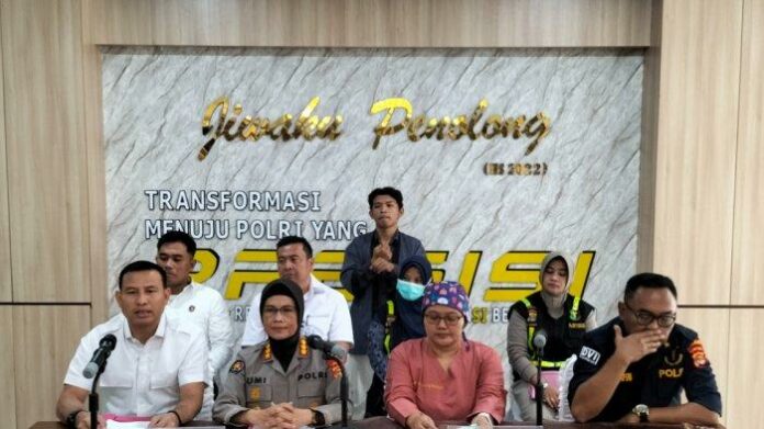 konferensi-pers-di-Gedung-Siger-Lounge-Polda-Lampung
