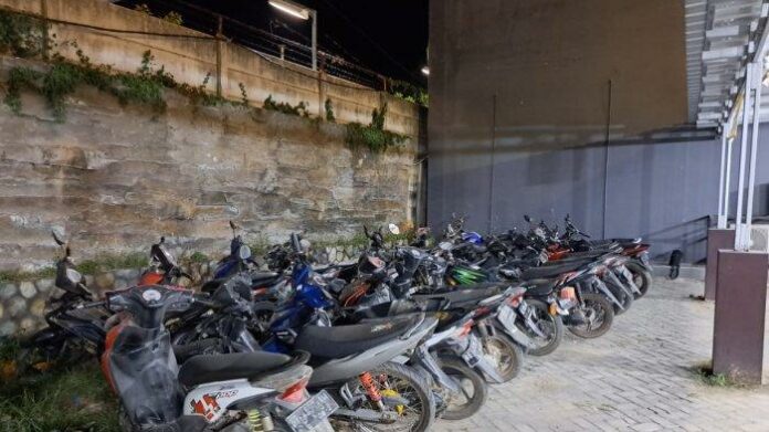 penggerebekan-sabung-ayam-di-Natar-5