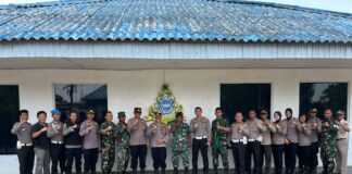HUT TNI Ke-78, Polres Lampung Utara Memberikan Kejutan Ke Mako TNI