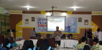 Ratusan Pelajar SMA / SMK di Pringsewu Menerima Pemahaman Tentang UU ITE Dan Resiko Berita Palsu