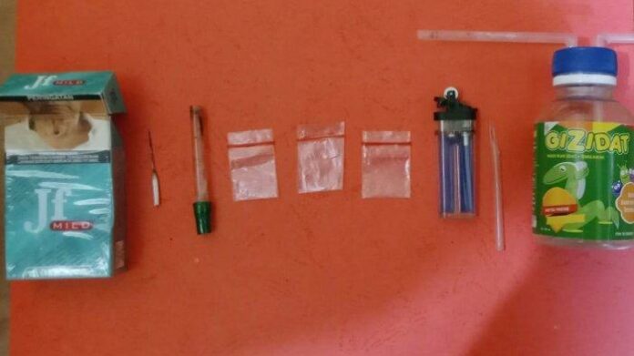 Asyik-Konsumsi-Sabu-Warga-Bujung-Tenuk-Ditangkap-Polres-Tulangbawang-Polda-Lampung