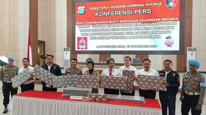 Barang-bukti-kasus-Bendungan-Marga-Tiga-Lampung-Timur (1)