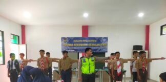 Kasatlantas Polres Pringsewu Pimpin Pelatihan Keterampilan Lalu Lintas Untuk Pelajar