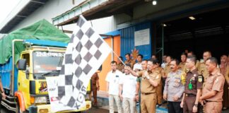 Pj Bupati Tubaba Resmi Melepas Penyaluran Beras CPP Untuk Bantuan Pangan Masyarakat Tahun 2024