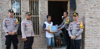 Cooling System Pemilu 2024, Polres Pringsewu Salurkan Puluhan Paket Sembako Untuk Warga Kurang Mampu