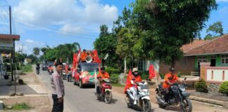 Polisi Amankan Kampanye Caleg Partai Buruh Dan PSI Di Pringsewu