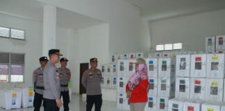 Pastikan Keamanan Logistik Pemilu, Kapolres Pringsewu Cek Gudang PPK