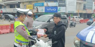 Operasi Keselamatan 2024, Polres Pringsewu Terus Lakukan Sosialisasi Dan Edukasi Tertib Berlalu Lintas