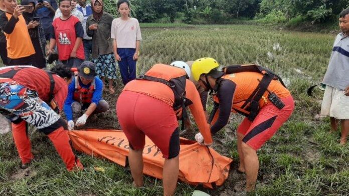 Remaja-tenggelam-di-Sungai-Way-Bulok-99