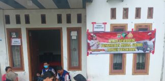 Bhakti Kesehatan, Tim Dokkes Polres Pesawaran Sigap Datangi Masyarakat Yang Terdampak Banjir