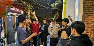 Razia Penyakit Masyarakat, Polres Pringsewu Amankan Tiga Sepeda Motor Dan Puluhan Botol Miras