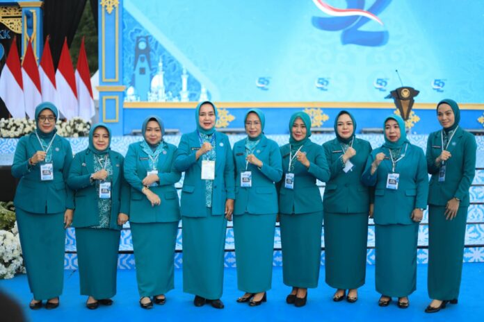 4a3a4fd1-f3c4-4f6b-aabb-8e869e0946ec