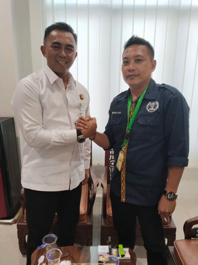 a4fd410e-9b33-426b-9835-8199e4109509