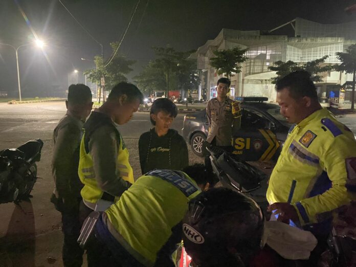 ae57ef77-34e2-4722-afbe-42926ee24c91