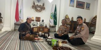 Polres Pringsewu Silaturahmi Ke Ponpes PPTQ Al Husna, Bahas Pencegahan Radikalisme