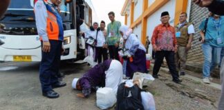 Tiga jamaah Asal Lampung Harus Pulang Ke Tanah Air Lebih Awal Dikarenakan Sakit