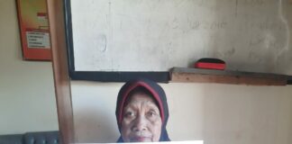 Pekon Waya Krui Berikan Penyerahan Bantuan Langsung Tunai Dana Desa ( BLT- DD ) Tahap 1 Tahun Anggaran 2024 Kepada KPM