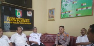 Kapolsek Pagelaran Laksanakan Sambang Kamtibmas Untuk Perkuat Sinergi Dengan Aparatur Pekon