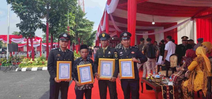 6553318d-edd7-44b5-9db3-5e18eff767d0