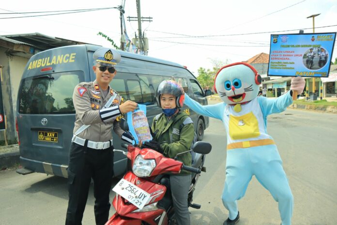 f5bc68cd-716e-4b00-9806-76f1a82e708c