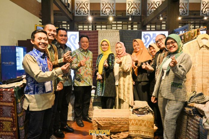 0b6bcd31-593b-415a-9bf0-8eeb180ba191