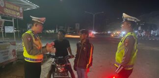 Cegah Terjadinya Balap Liar Polres Tulang Bawang Barat Dan Polsek Tulang bawang Tengah Patroli KRYD
