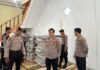 Polres Pesisir Barat Perketat Pengamanan Di Gudang Logistik KPU